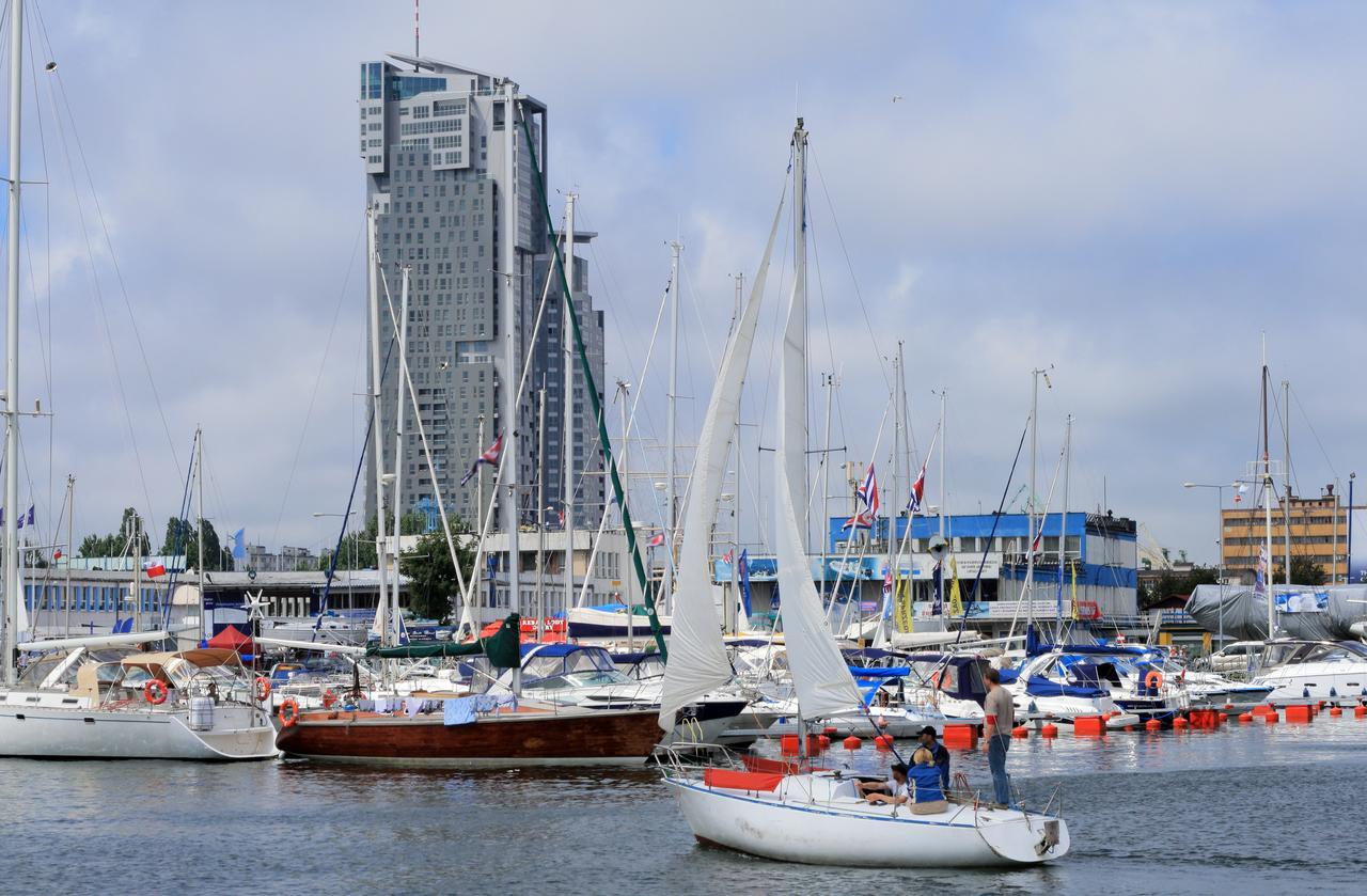 The Marine Plaza - Sea Towers Apartment Gdynia Luaran gambar